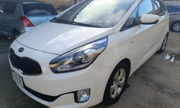 Kia Carens 7-Seater R78-58