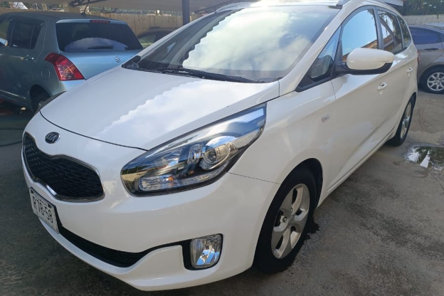 Kia Carens 7-Seater R78-58