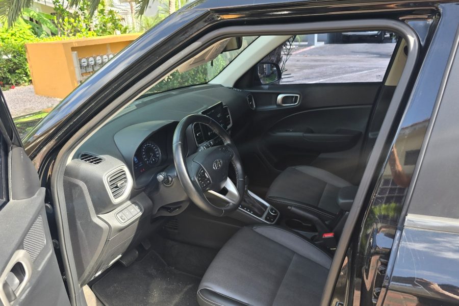 Hyundai Venue M39-71