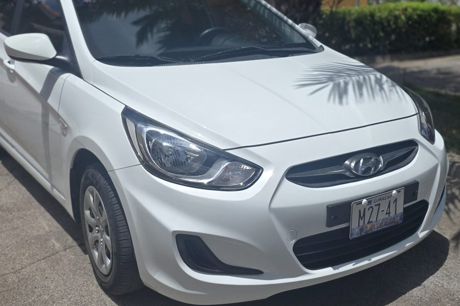 Hyundai Accent M27-41