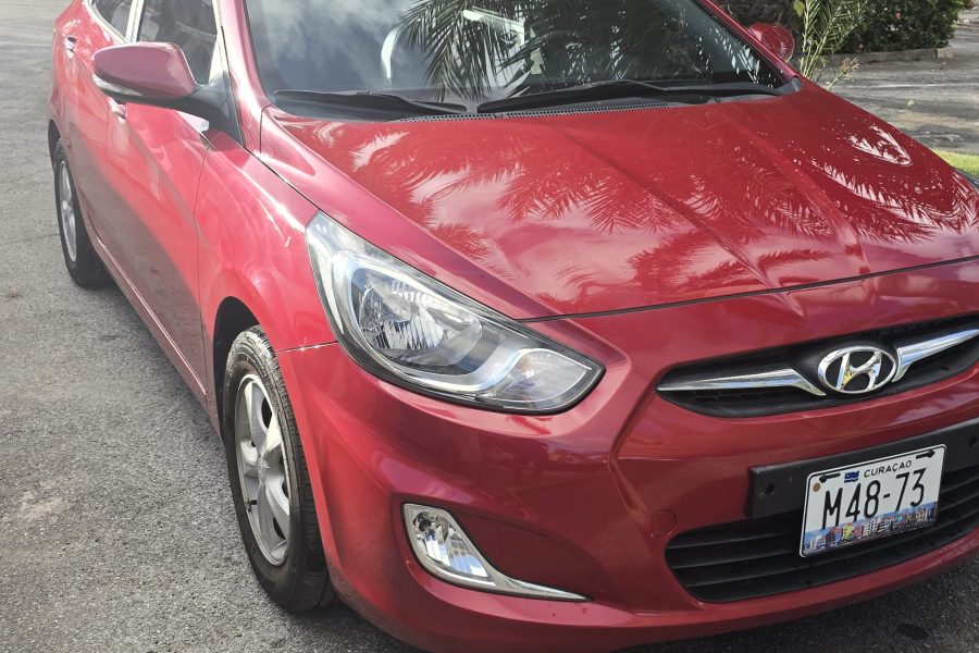 Hyundai Accent M48-73