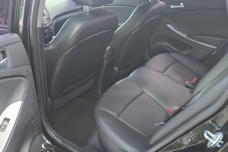 Hyundai Accent M84-66