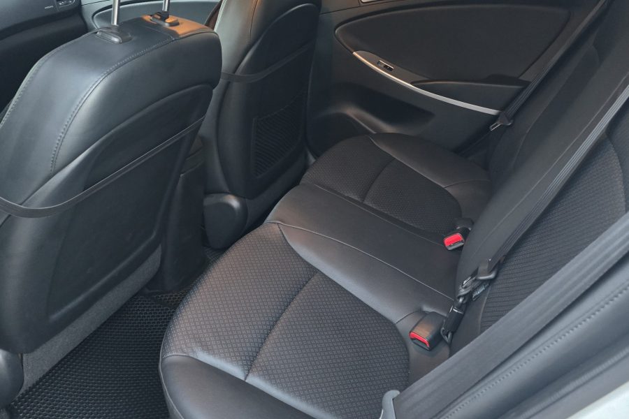 Hyundai Accent M84-65